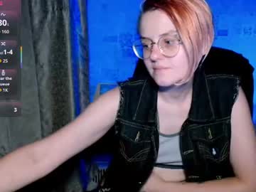freya_kiss_