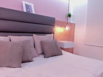 mila_1white