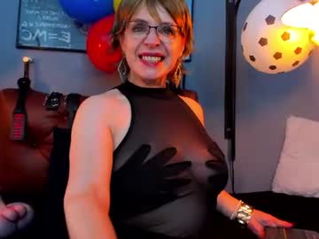 pamela_mature41