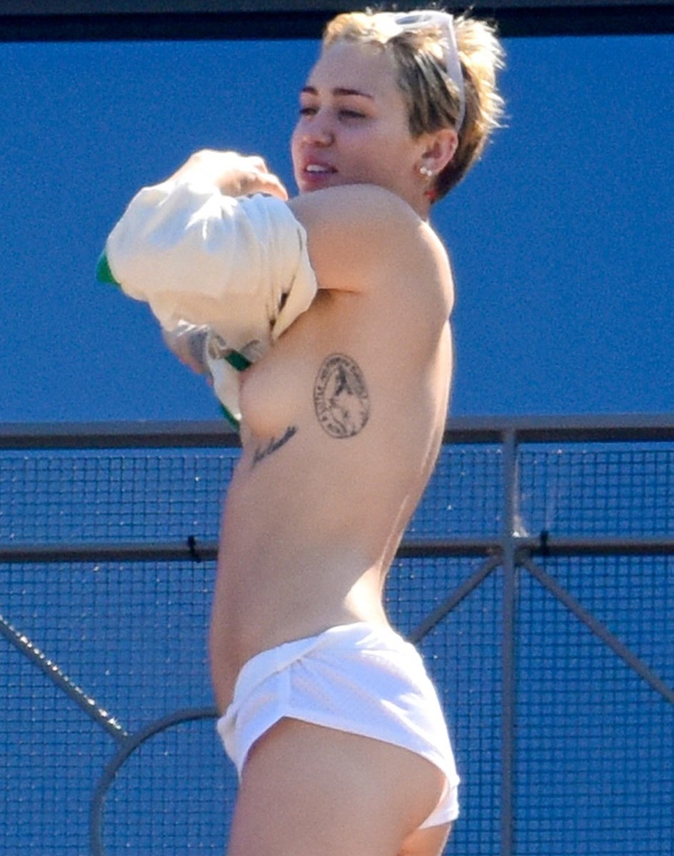 Celebrity Leaks and Slips — 6