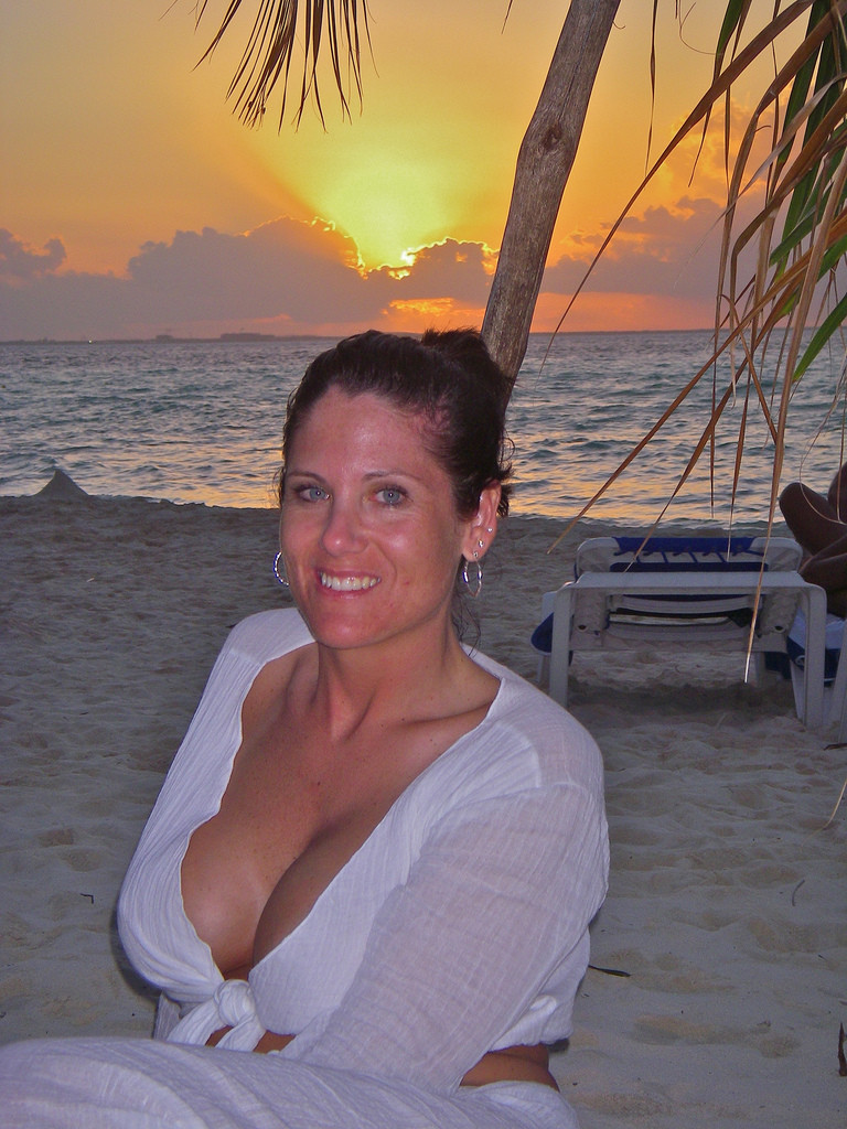 Brunette mature dream wife — 7