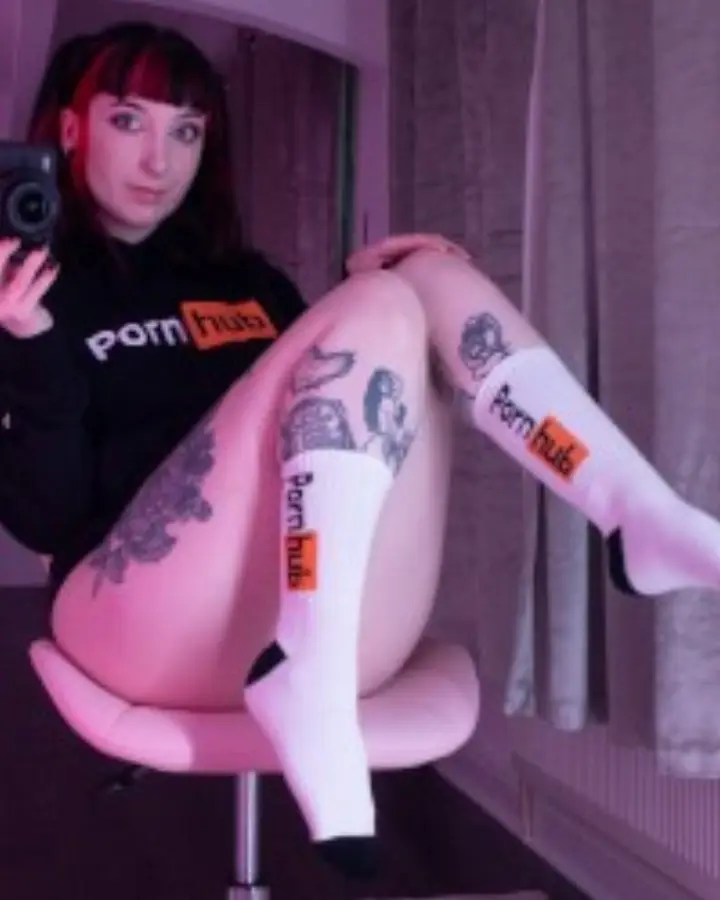 Pornhub Merch — 27